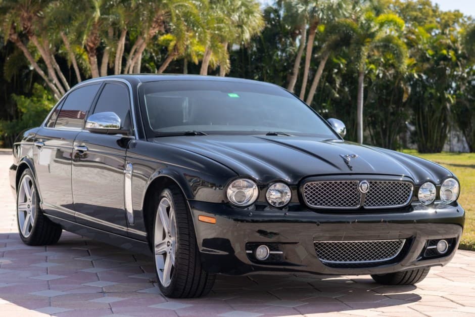 2008 Jaguar X350/X356/X358 XJ (2004-2009) sold for $17,750