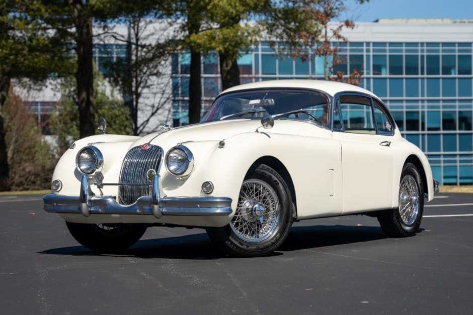 1960 Jaguar XK150 sold for $62,200