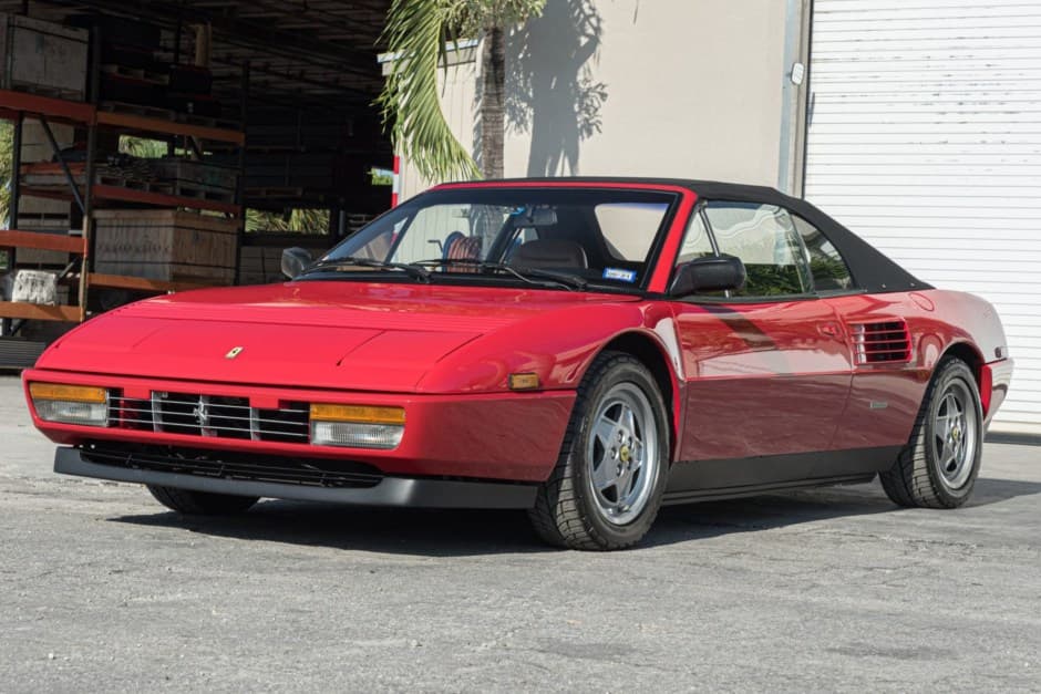 1989 Ferrari Mondial sold for $34,500