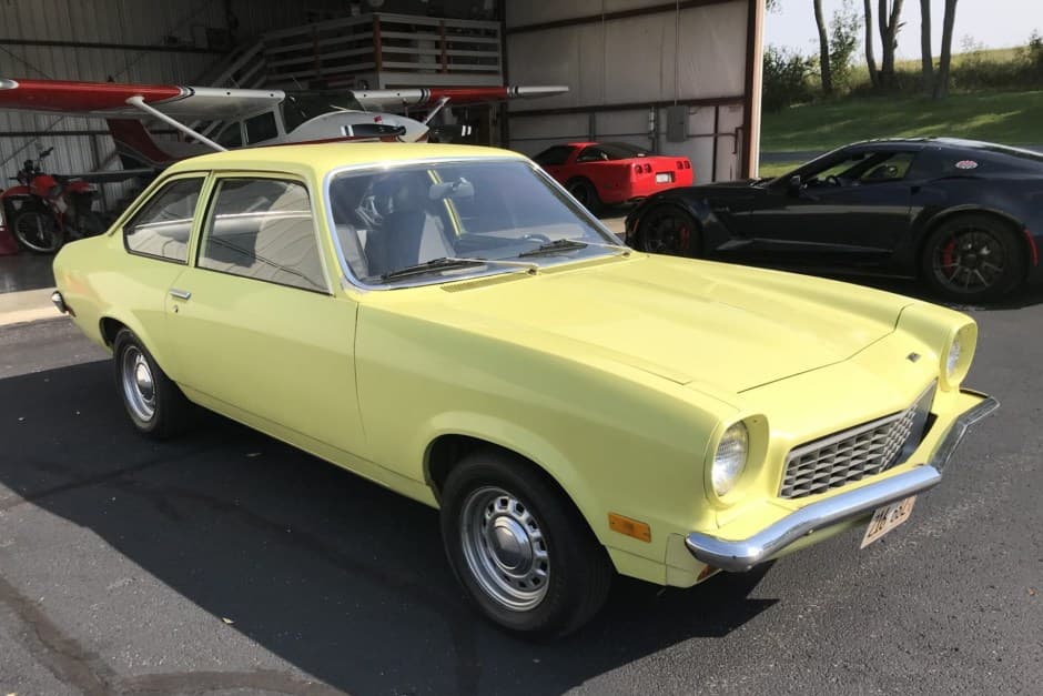 1973 Chevrolet Vega sold for $5,900