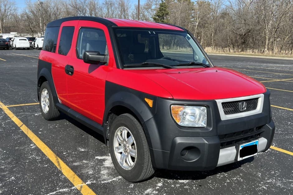 2006 Honda Element sold for $12,500