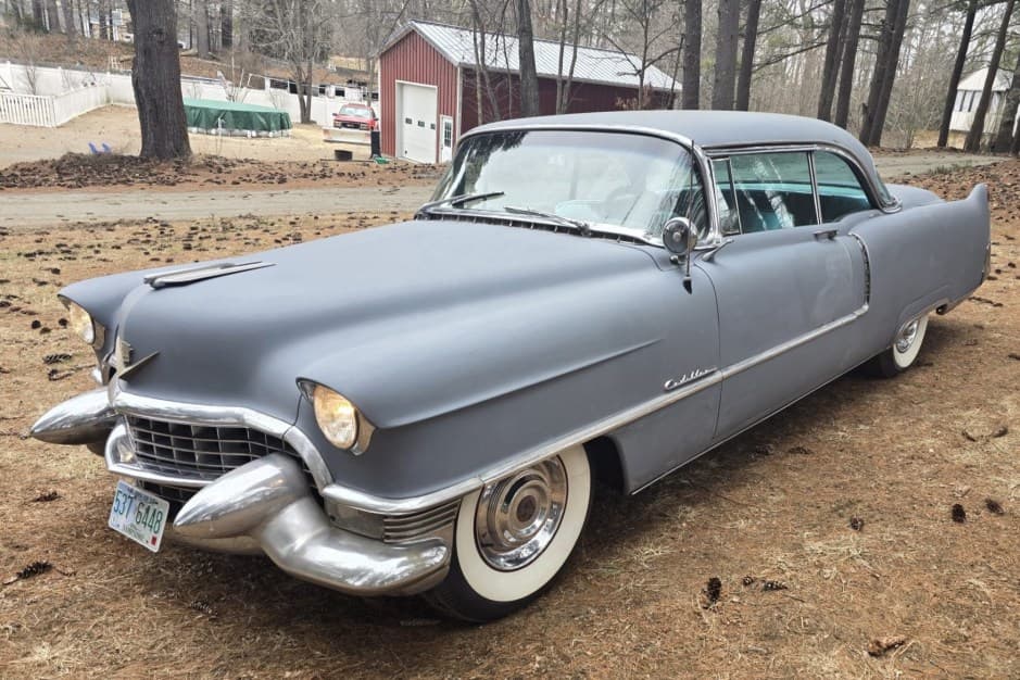 1955 Cadillac Series 62 sold for $9,100