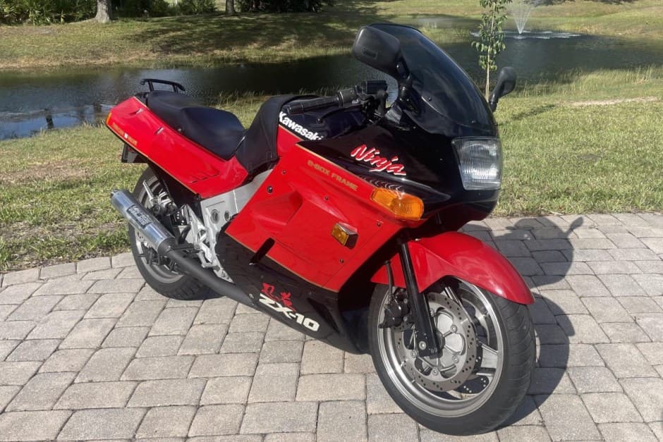 1988 Kawasaki Ninja sold for $6,599