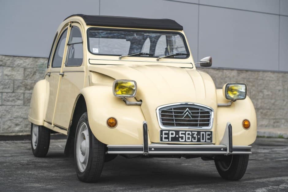 1978 Citroen 2CV sold for $13,250