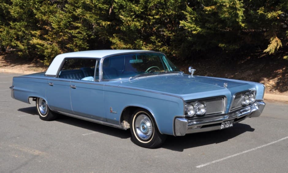 1964 Chrysler Imperial sold for $10,750
