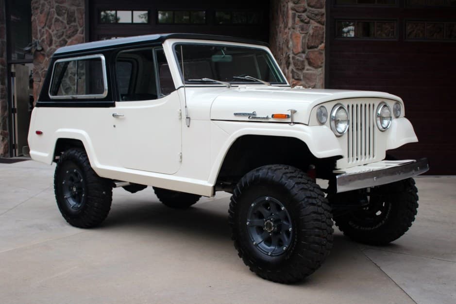1969 Jeep Jeepster Commando sold for $27,500