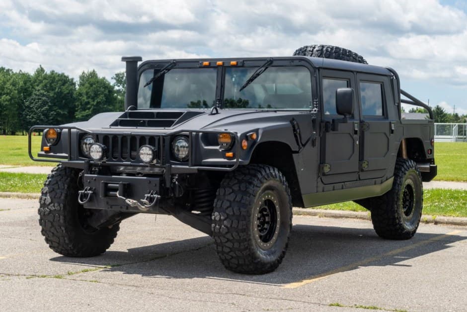 1998 Hummer H1 sold for $71,500