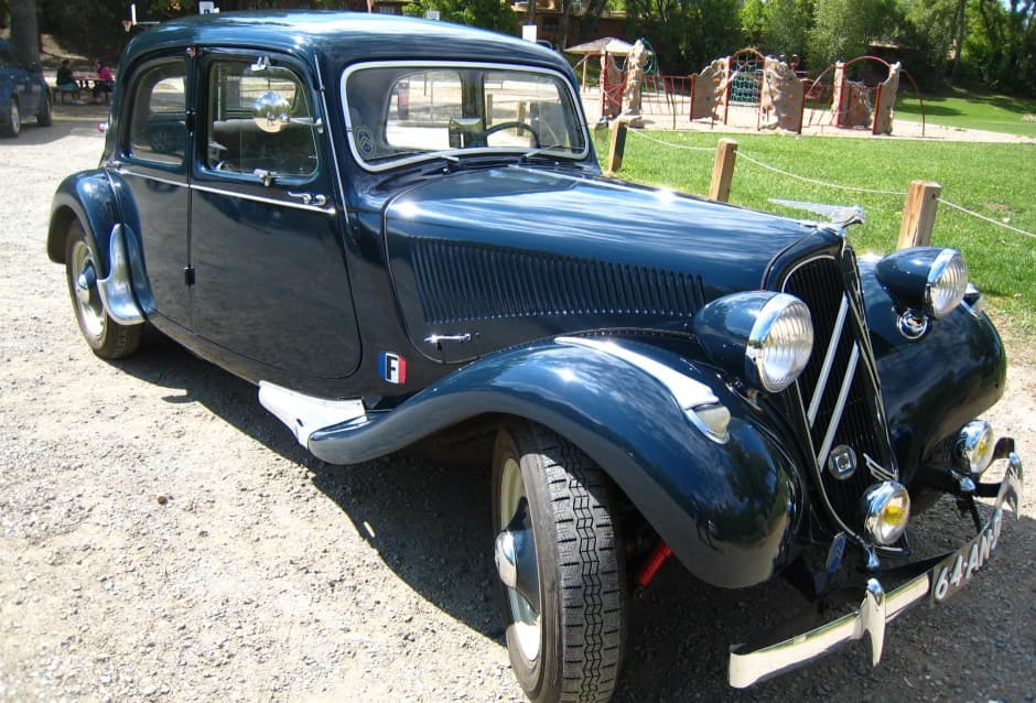 1957 Citroen Traction Avant sold for $18,250