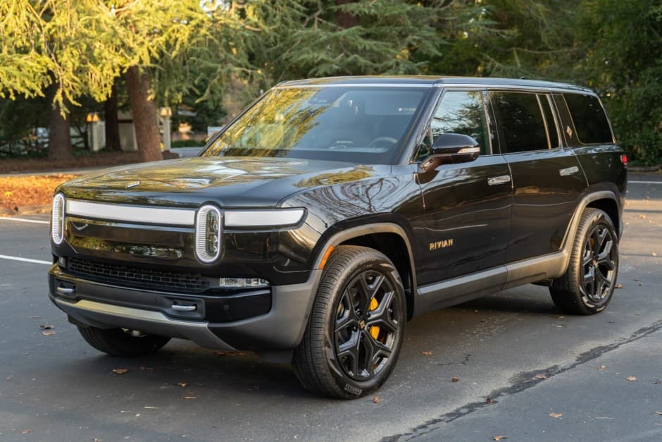 2023 Rivian R1S sold for $73,500