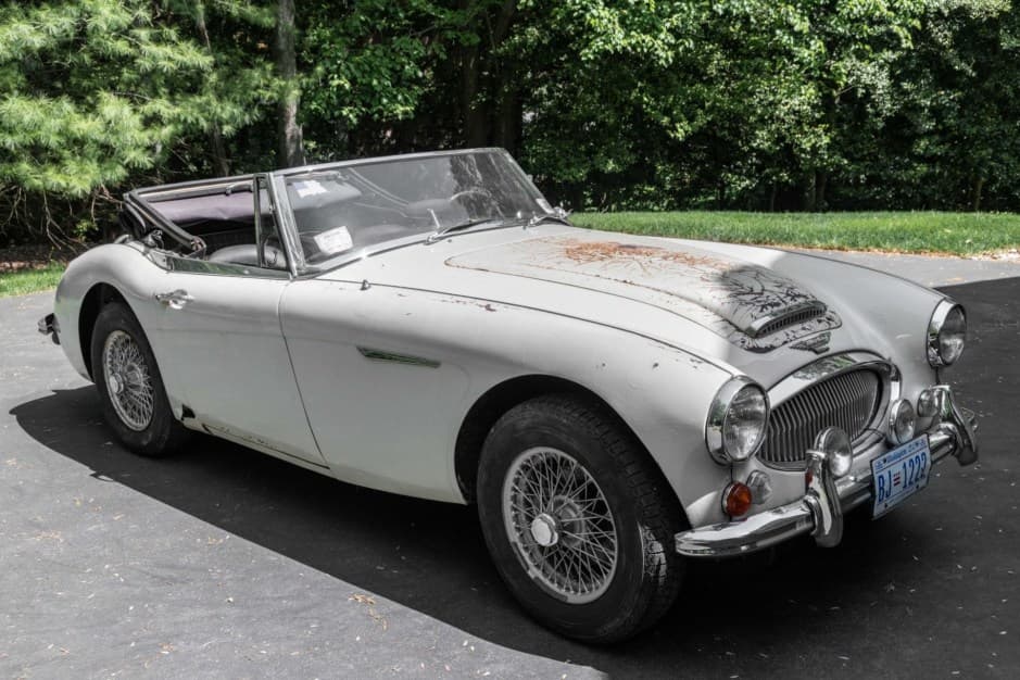 1967 Austin-Healey 3000 sold for $22,000