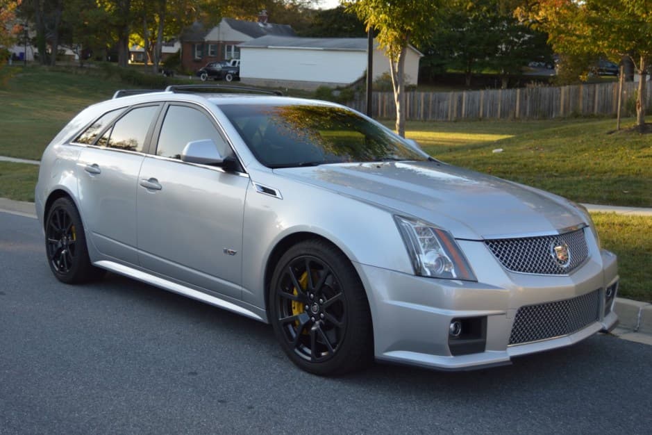 2011 Cadillac CTS & CTS-V sold for $56,250