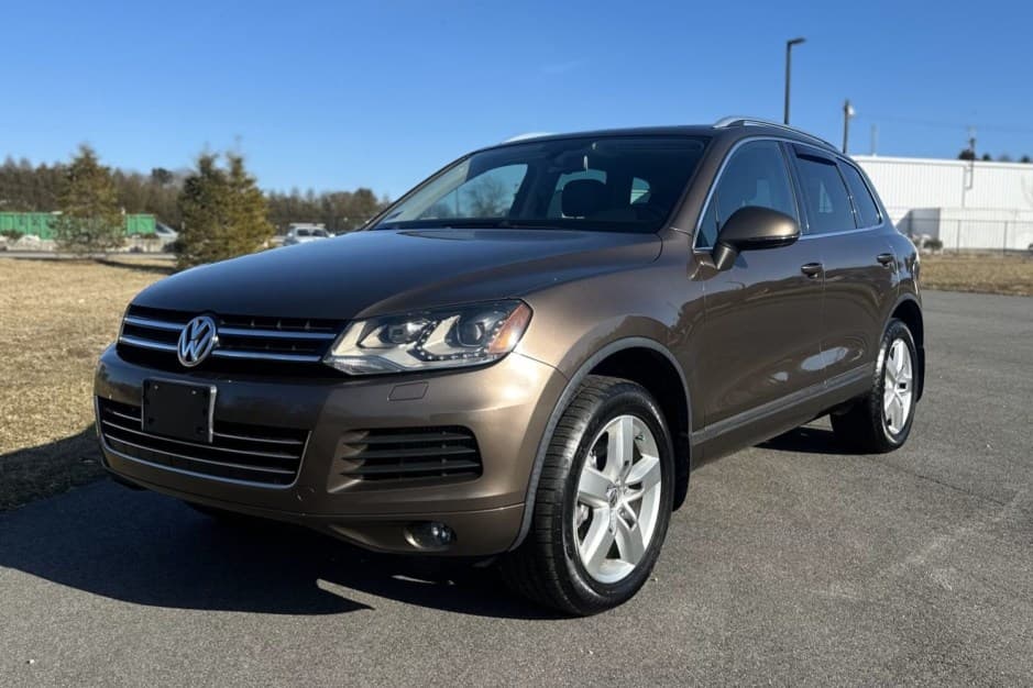 2011 Volkswagen Touareg sold for $8,000