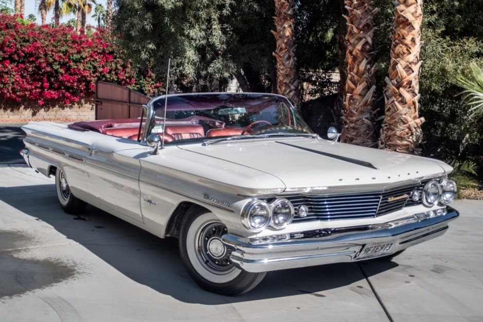 1960 Pontiac Bonneville sold for $42,500