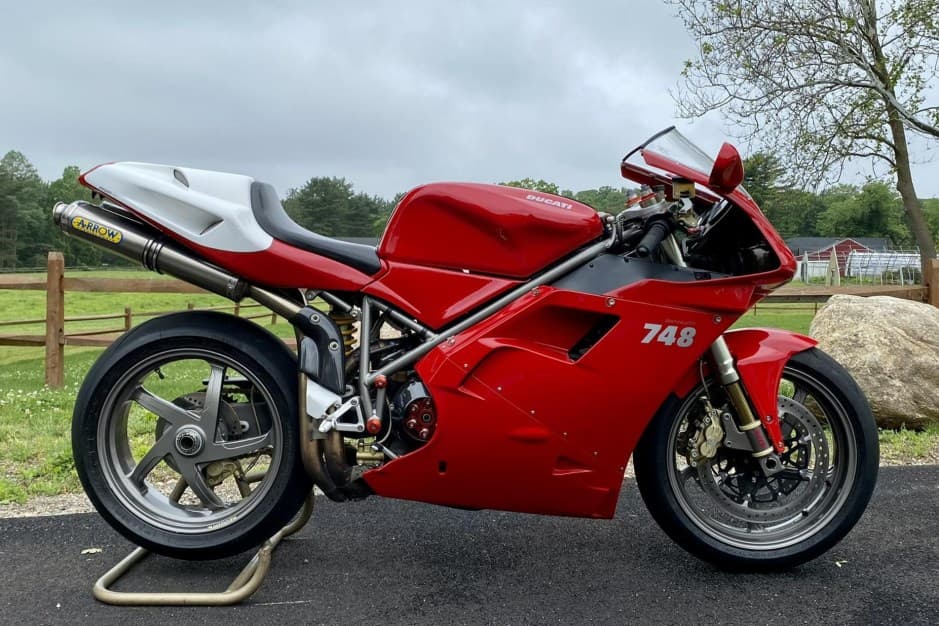 2000 Ducati 748 sold for $7,000