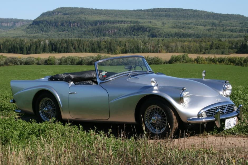 1961 Daimler SP250 sold for $35,750