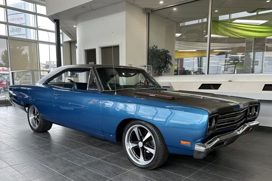 1969 Plymouth Road Runner sold for $30,000