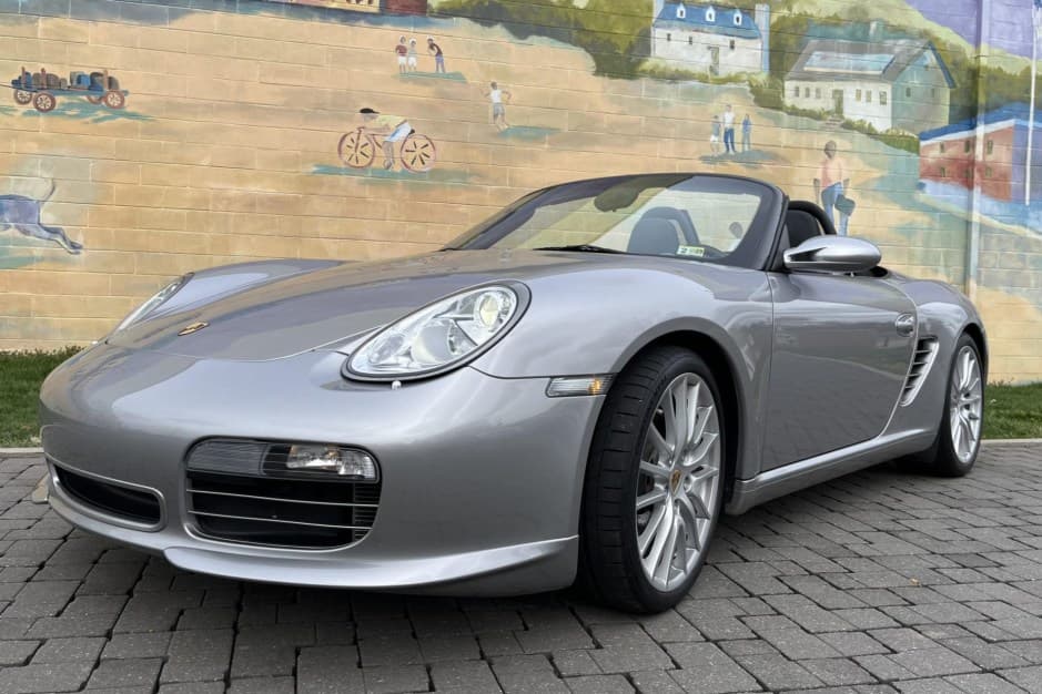 2008 Porsche 987 Boxster sold for $35,000