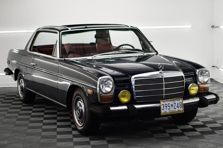 1975 Mercedes-Benz W114 & W115 sold for $22,333