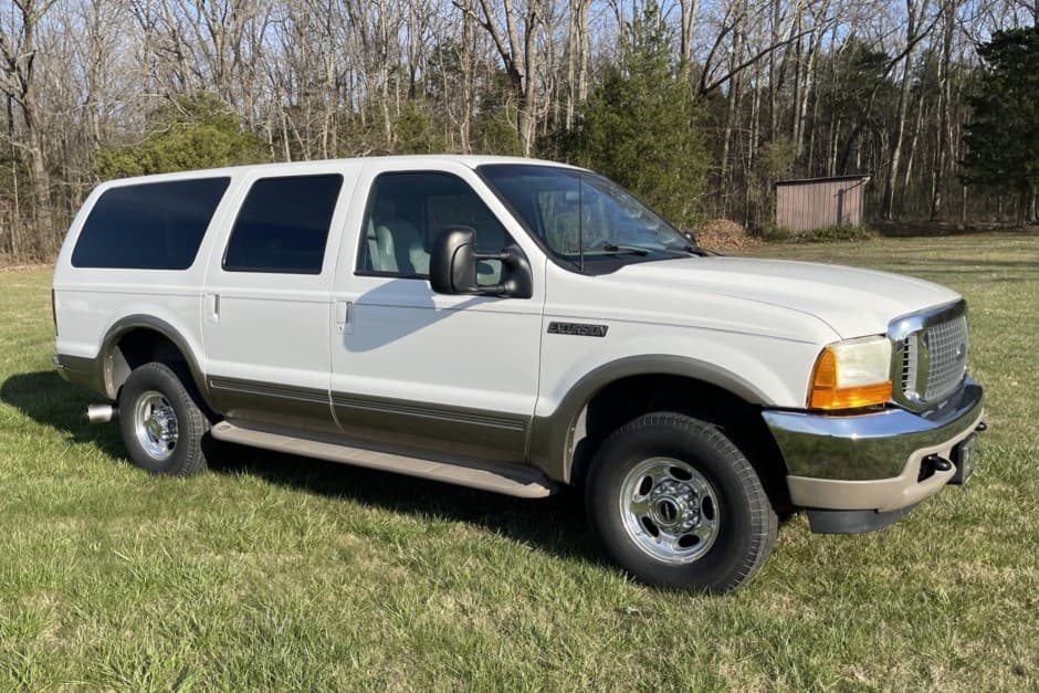 2000 Ford Excursion sold for $22,750