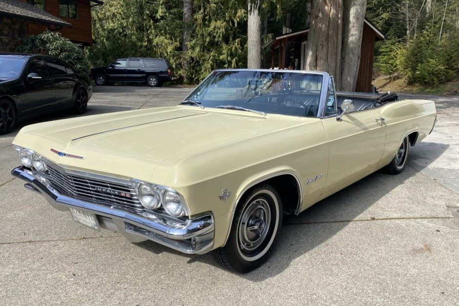 1965 Chevrolet Impala sold for $36,000