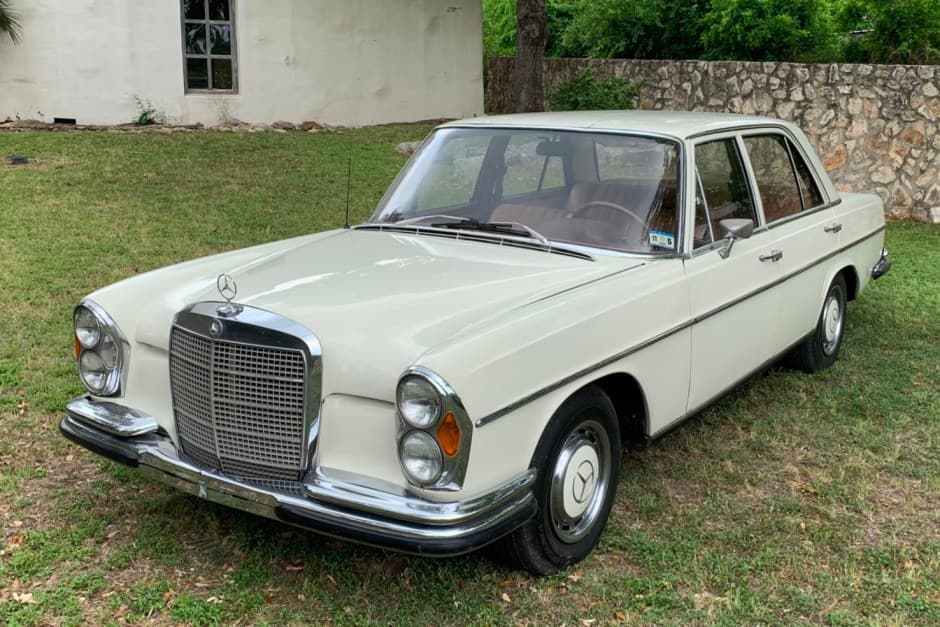 1966 Mercedes-Benz W108 & W109 sold for $5,200