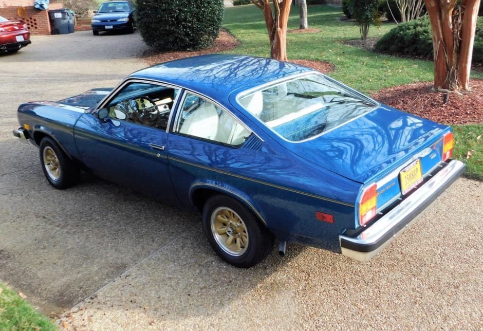 1976 Chevrolet Vega sold for $14,250