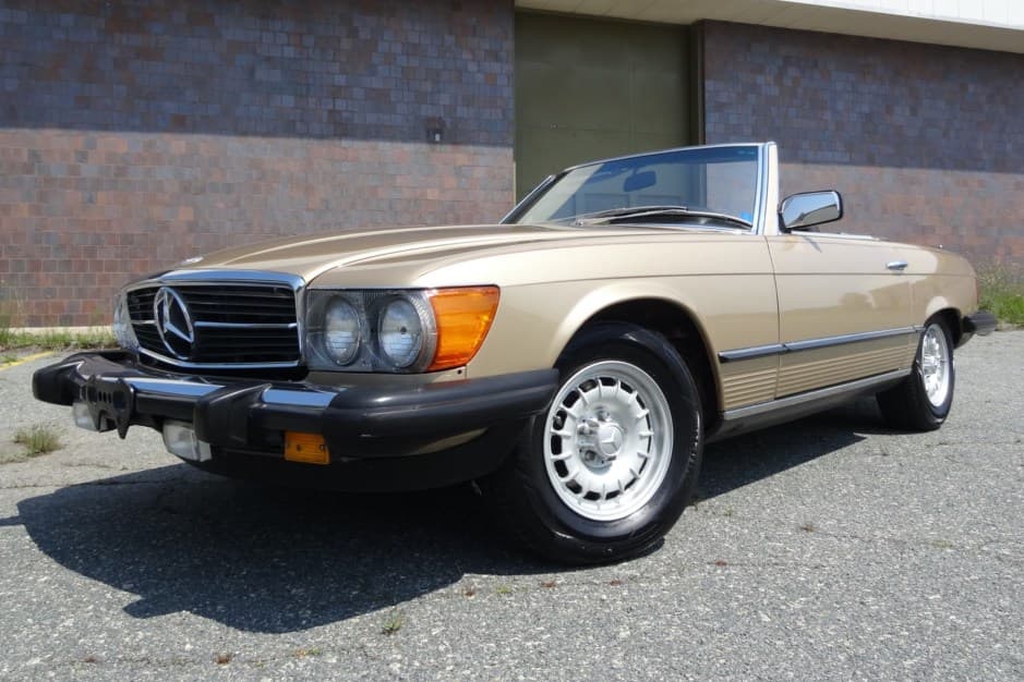 1985 Mercedes-Benz R107 SL sold for $22,550