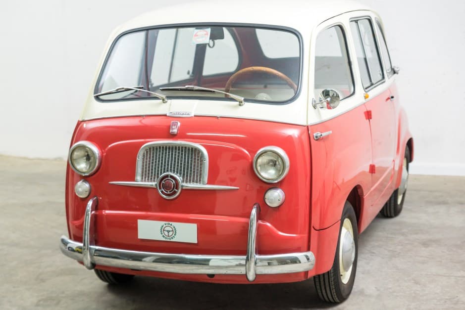 1962 Fiat 600 Multipla sold for $27,500
