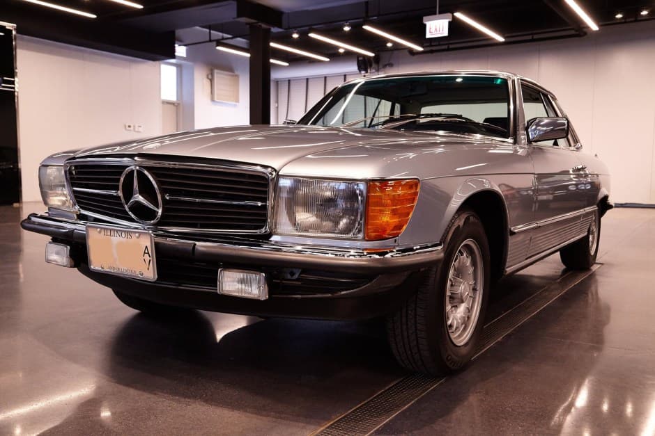 1980 Mercedes-Benz C107 SLC sold for $16,500
