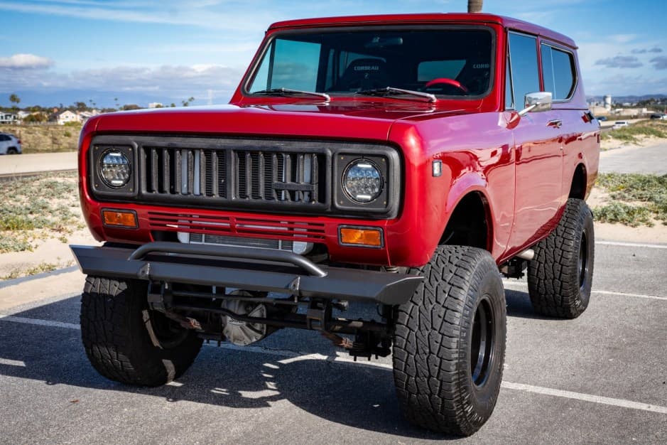 1975 International Harvester Scout sold for $39,500