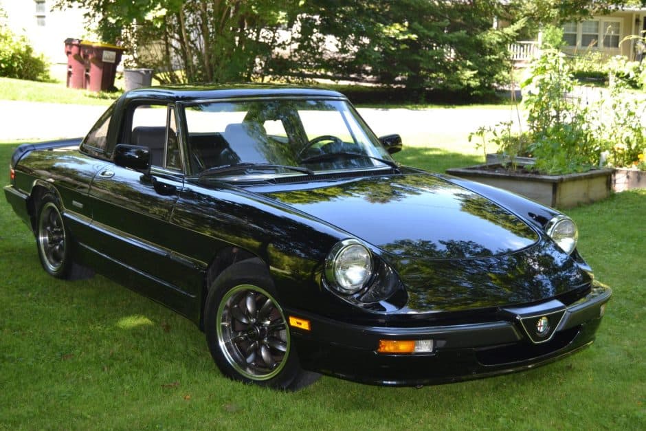 1987 Alfa Romeo 105/115 Spider Series 3 sold for $18,250