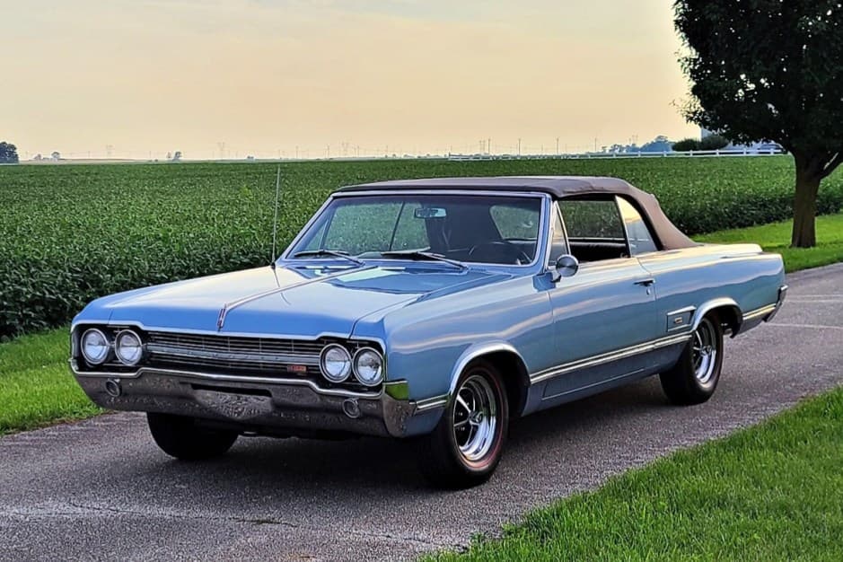 1965 Oldsmobile Cutlass sold for $18,500