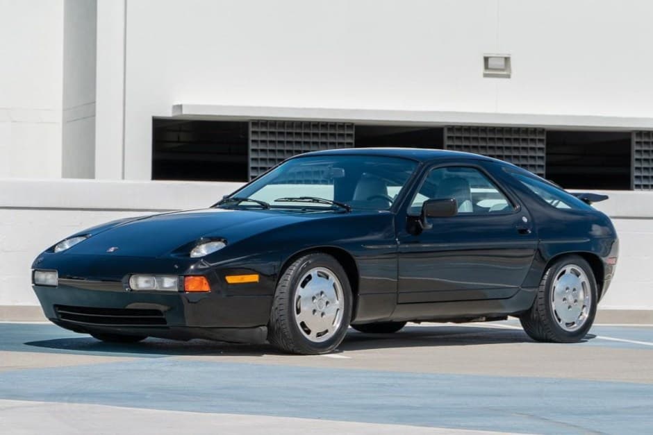 1987 Porsche 928 sold for $33,200