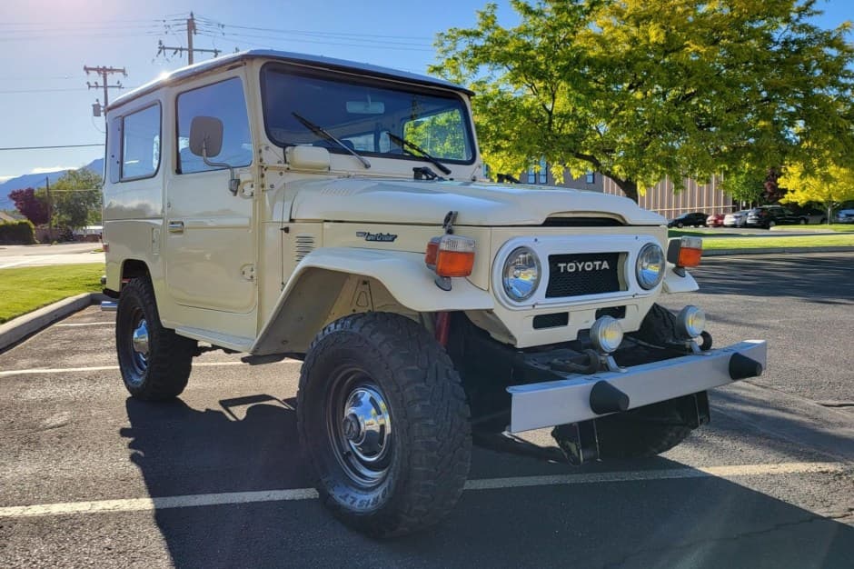 1980 Toyota Land Cruiser FJ40 sold for $33,000