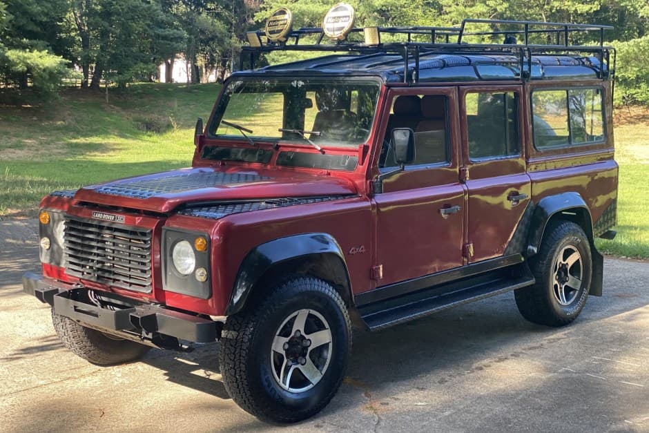 1987 Land Rover 110 / Defender 110 (Euro Spec) sold for $24,000