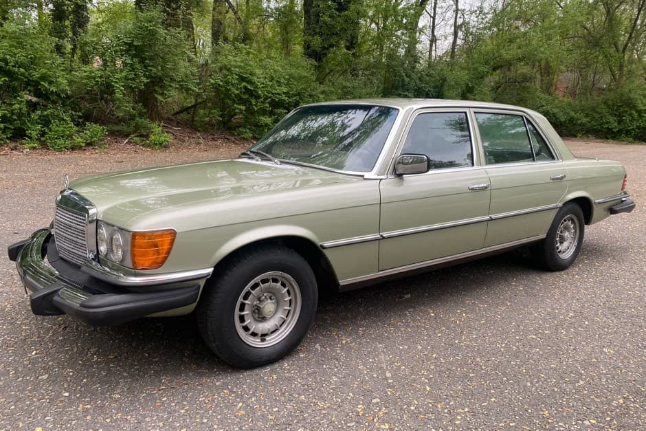 1979 Mercedes-Benz W116 S-Class sold for $8,195