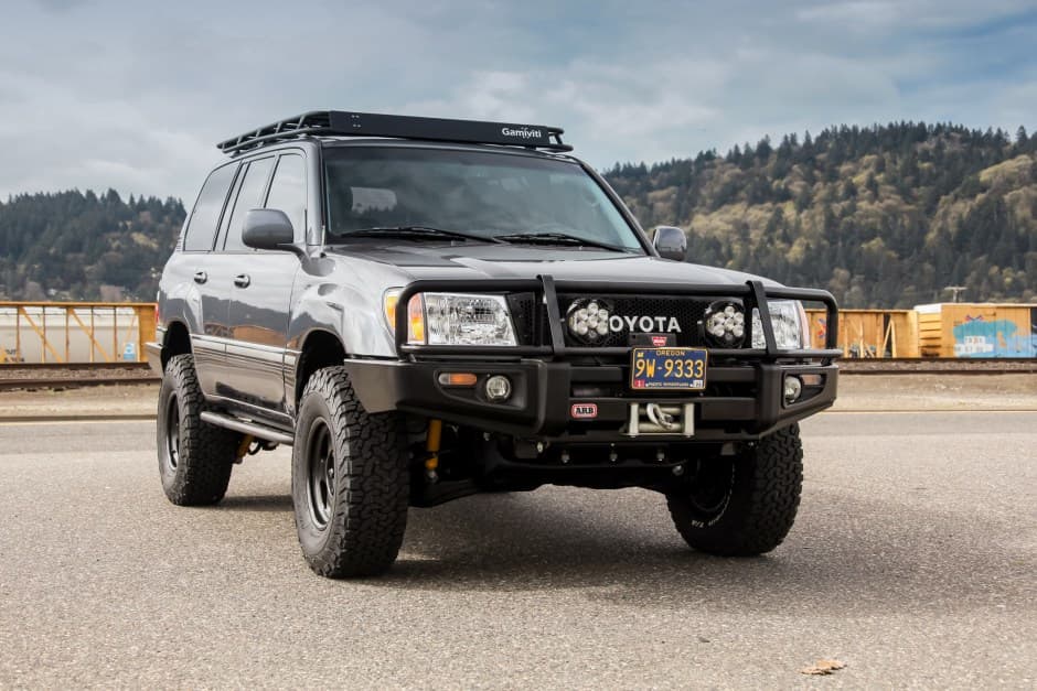 2003 Toyota Land Cruiser 100-Series sold for $29,000
