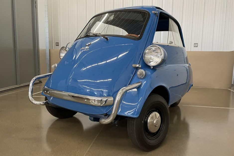1957 BMW Isetta sold for $26,000