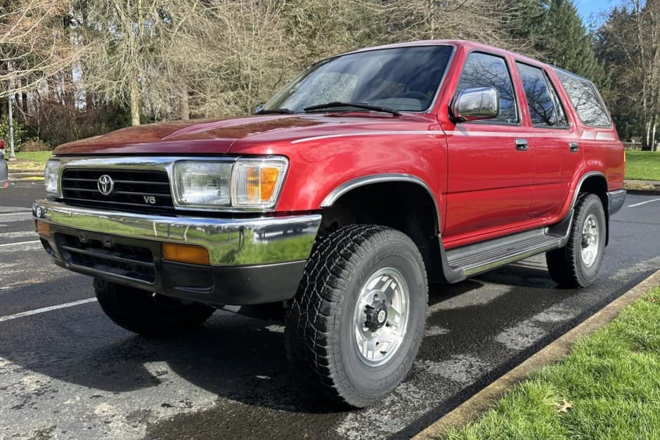 1994 Toyota 4Runner (N120) sold for $10,500
