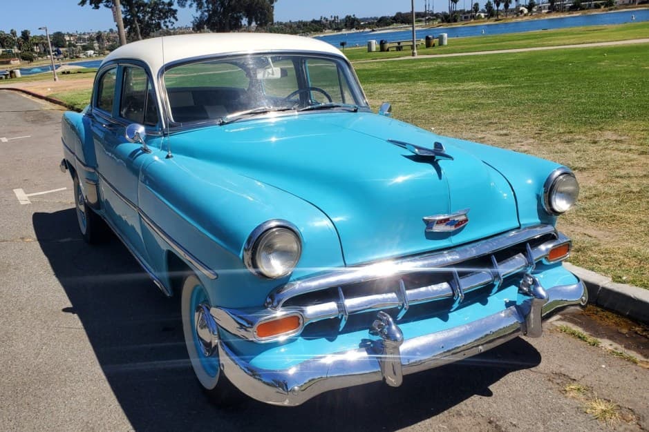 1954 Chevrolet 150, 210, & Bel Air (1953-1954) sold for $6,500