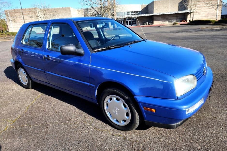1996 Volkswagen Golf & Rabbit sold for $4,701
