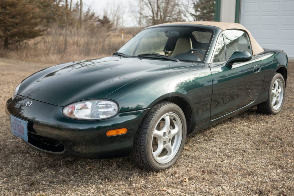 1999 Mazda NB MX-5 Miata sold for $13,500