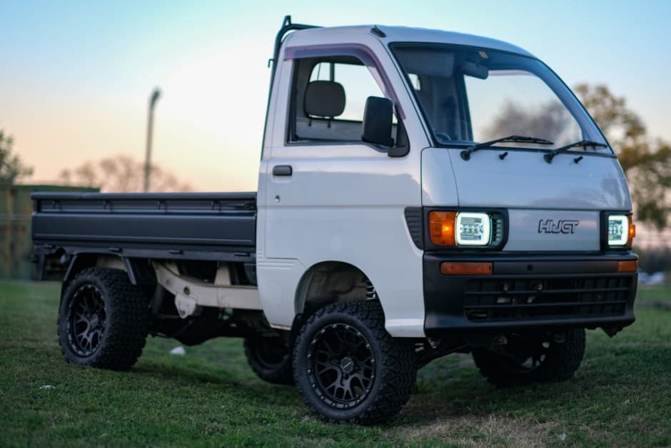 1994 Daihatsu Hijet sold for $9,850