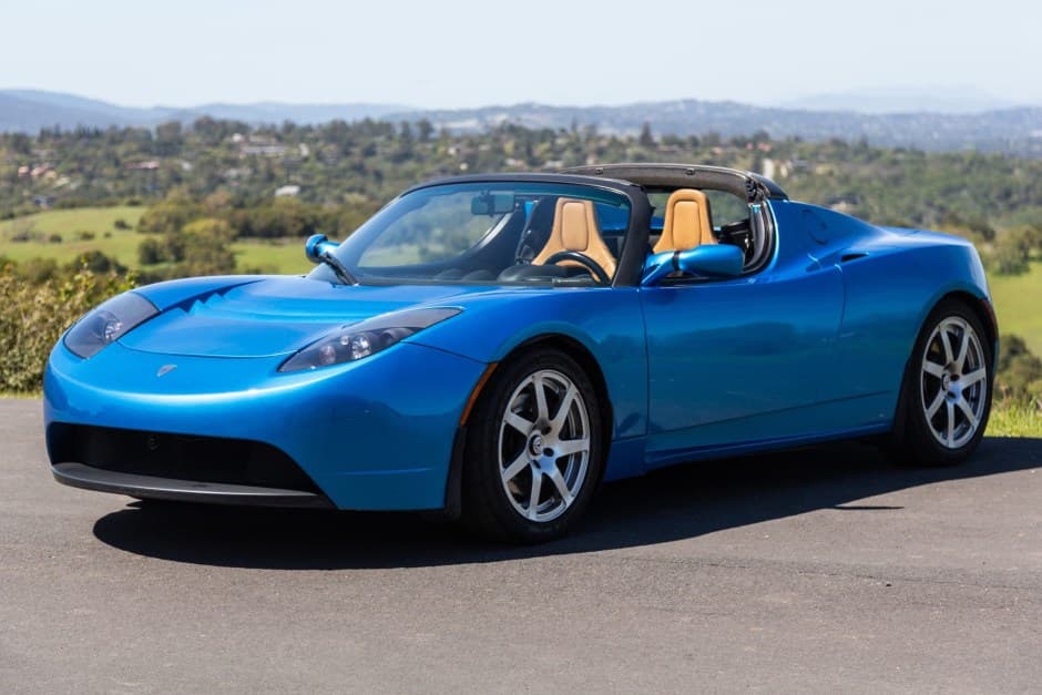 2008 Tesla Roadster sold for $75,000