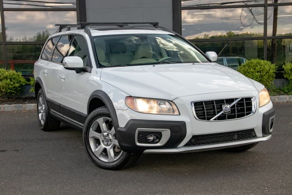2008 Volvo XC70 sold for $16,000