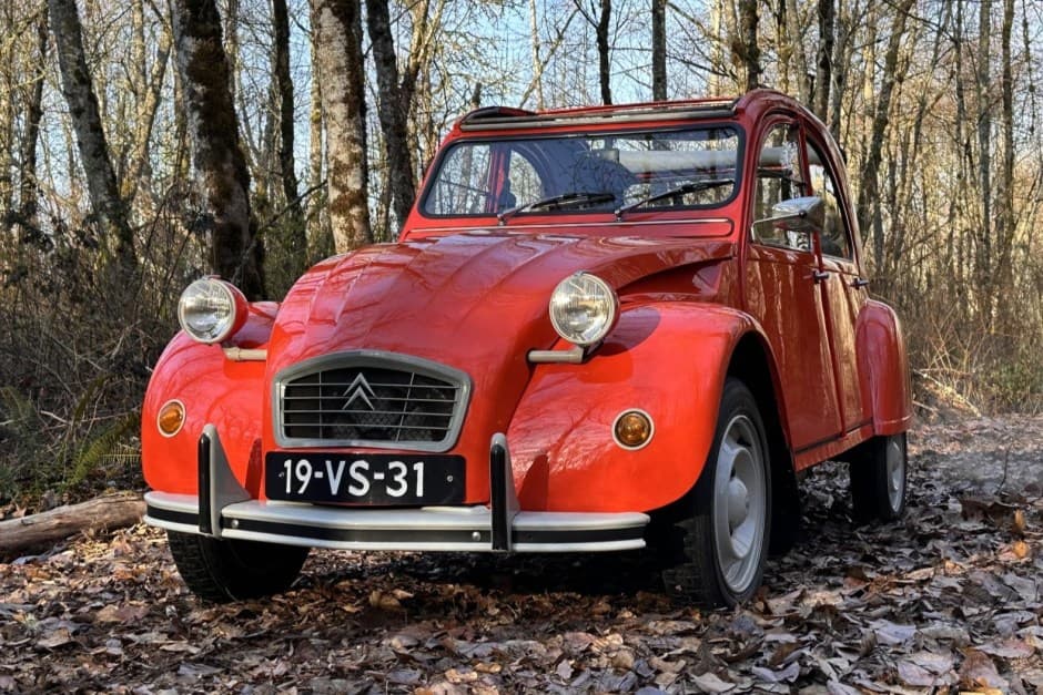 1978 Citroen 2CV sold for $23,250