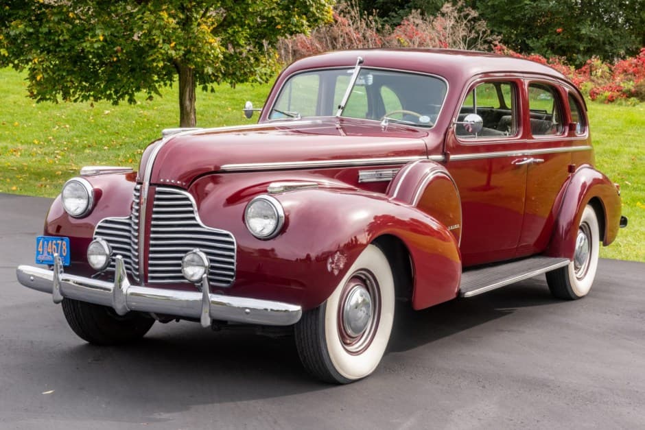 1940 Buick  sold for $14,870