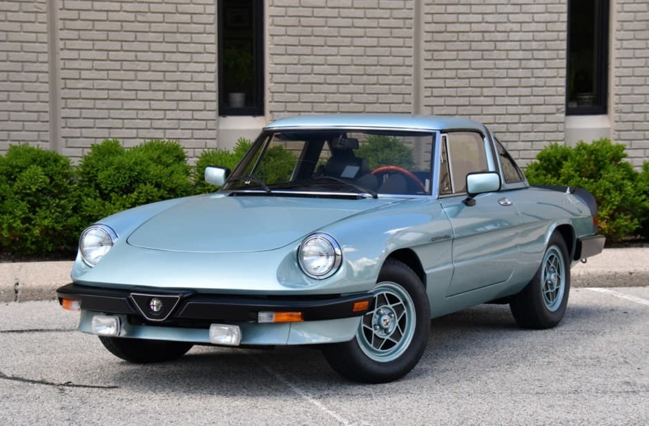 1983 Alfa Romeo 105/115 Spider Series 3 sold for $10,004