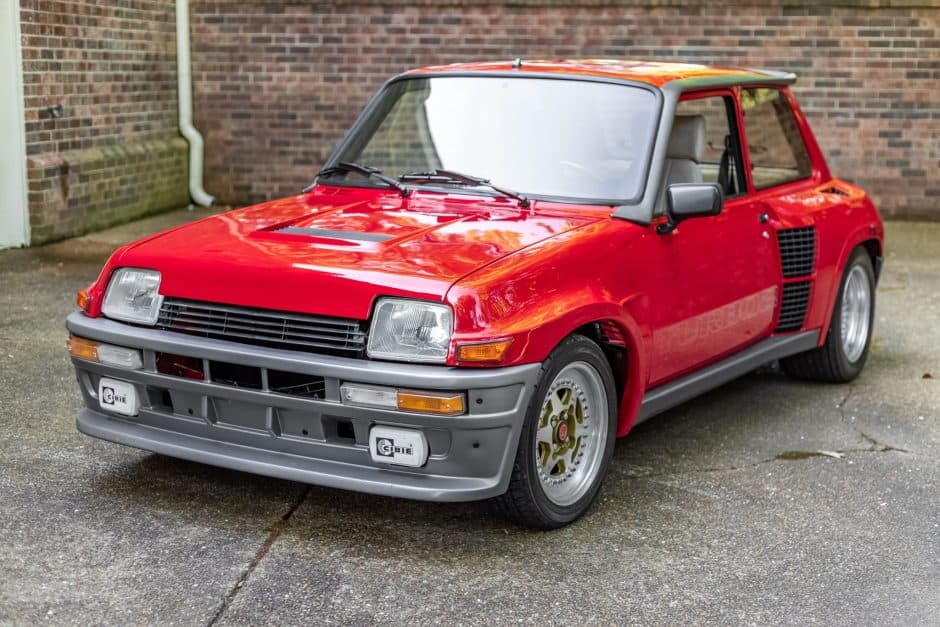 1985 Renault R5 Turbo sold for $148,221