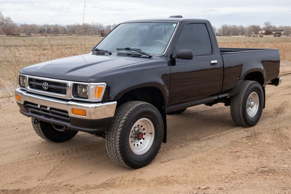 1994 Toyota Pickup (N80/90/100/110 1989-1997) sold for $14,750